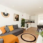 Nayjay Staycation Appartement *