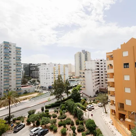 Nayjay Staycation 포티마오